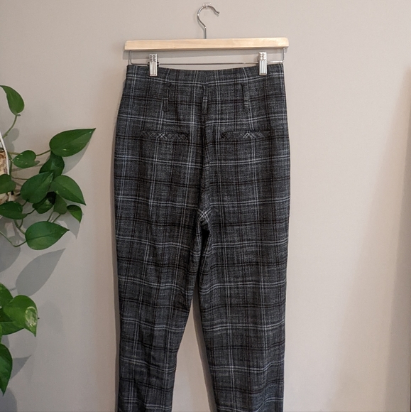 💚 2/15 Grey Plaid Pants - Picture 2 of 3